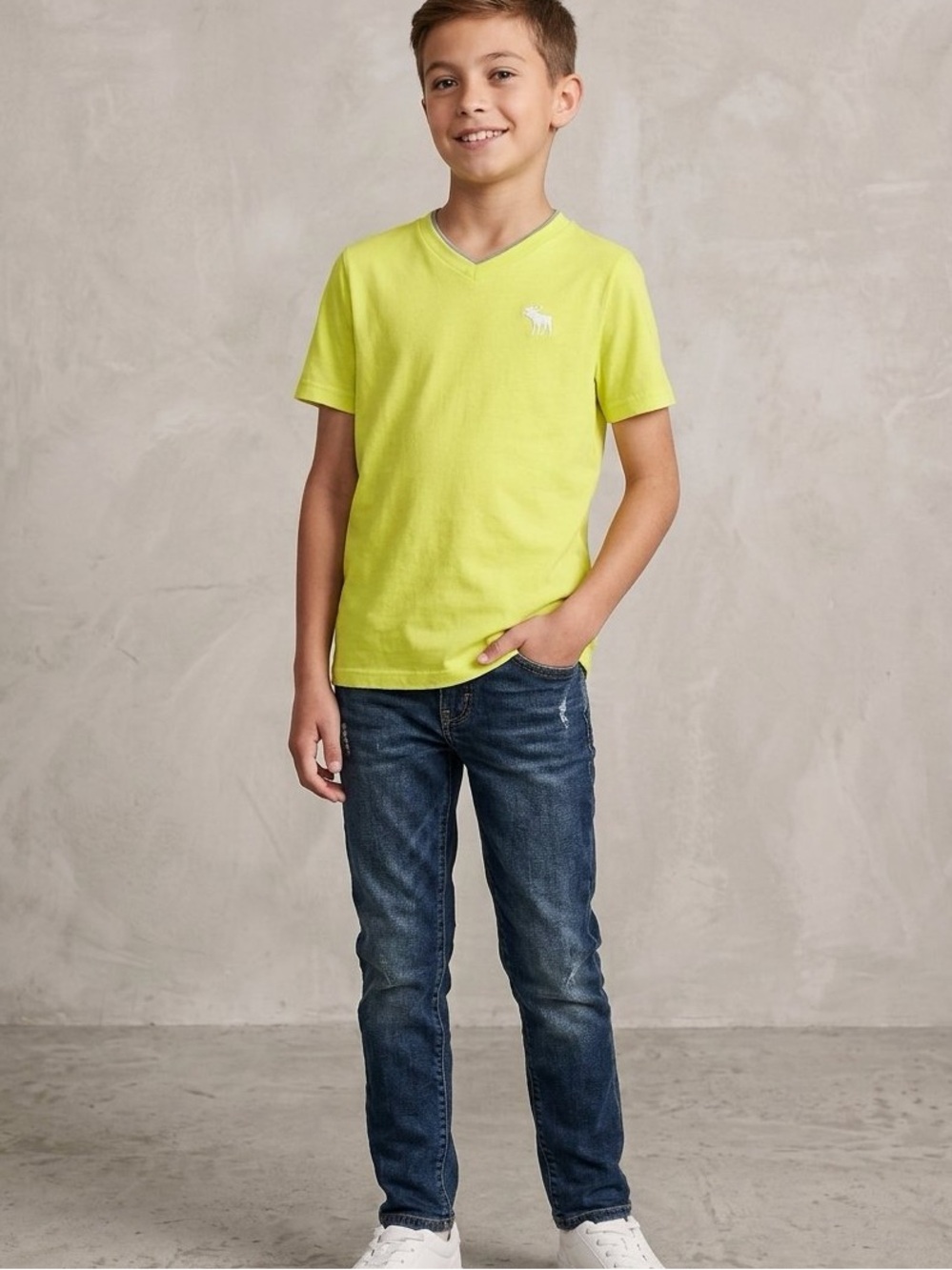 Abercrombie Kids Yellow V-Neck Embroidered Moose Logo Tee Shirt Size 9/10